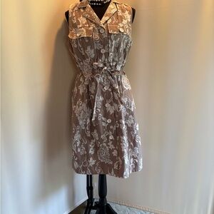 Taylor Cream and Tan Sleeveless Sundress with Notched Collar